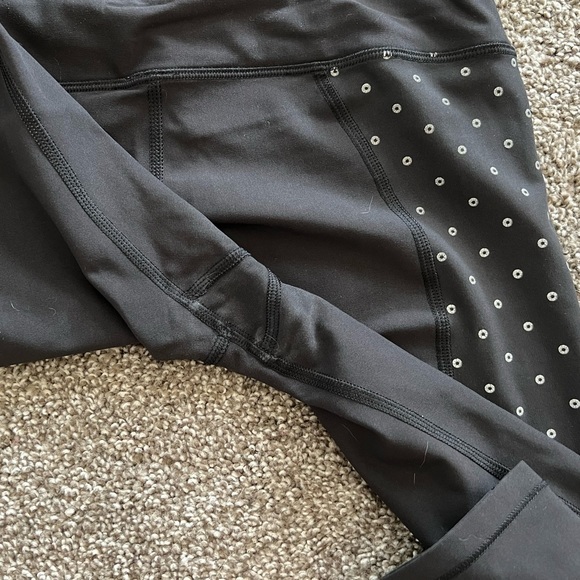 Lululemon Shine Dot Reflective Tight size 8 - Picture 4 of 4